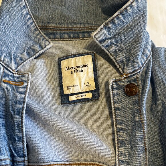 Abercrombie & Fitch Women's Denim Trucker Jacket Small - Picture 5 of 10